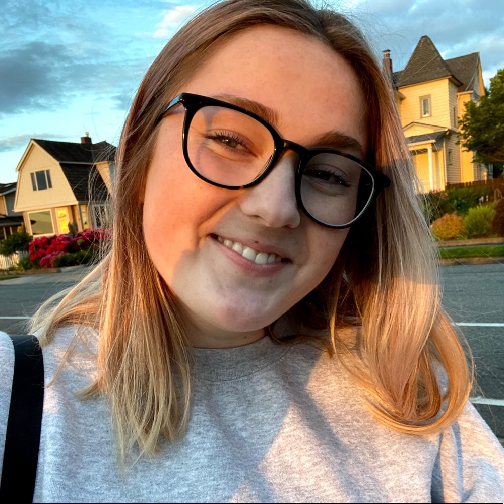 Meet your Posher, Olivia